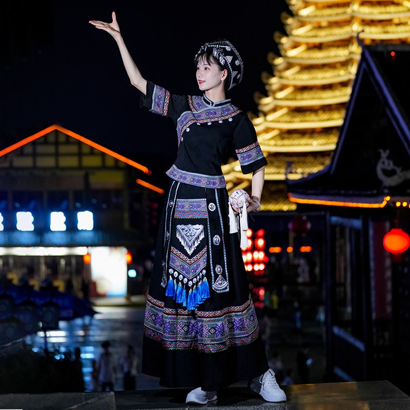 苗族舞蹈演出服壮族民族服装女湘西云南少数民族土家族节日舞蹈服
