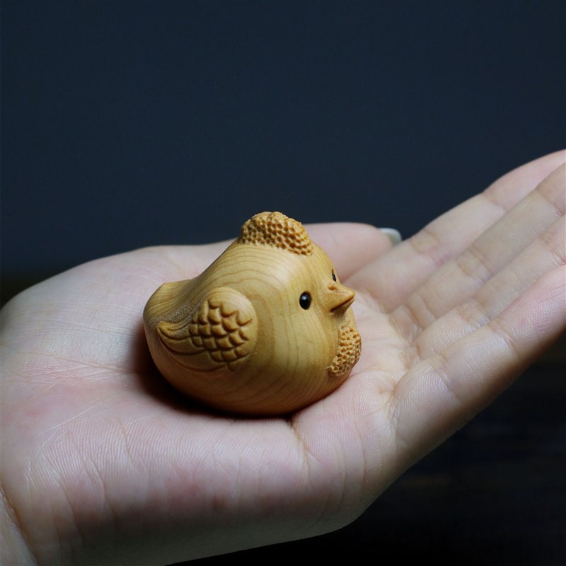 可爱手工木雕小鸡桌面摆件生肖小动物创意礼品柏木雕刻掌上玩物