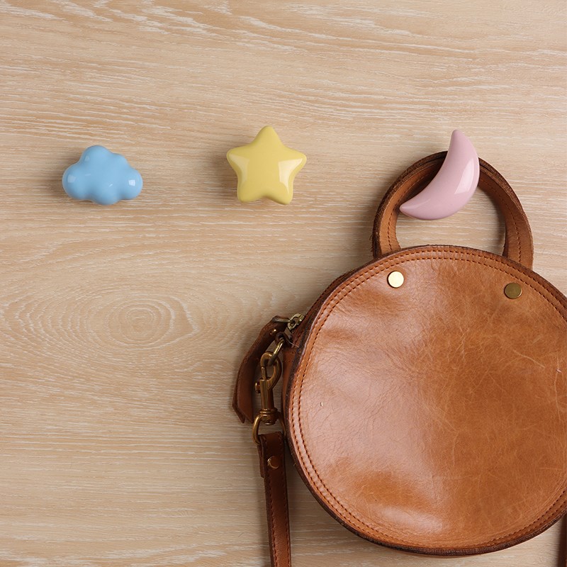 新款亮光云朵衣柜外侧面挂钩免打孔高级感创意可爱柜子旁强力粘钩