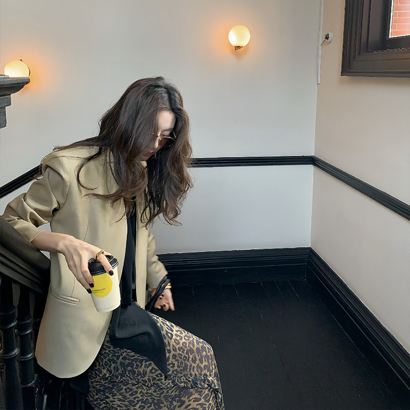 龍喜儿 轻奢设计感天丝麻西装外套女气质高级宽松慵懒风上衣Z194图片