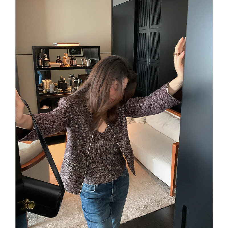 Alone Savor龙喜儿 复古轻奢星光圆领外套吊带女士套装T855