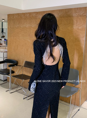 【ALONESAVOR】龙喜儿 镂空圆领黑色斜丝收腰直筒连衣裙女W325