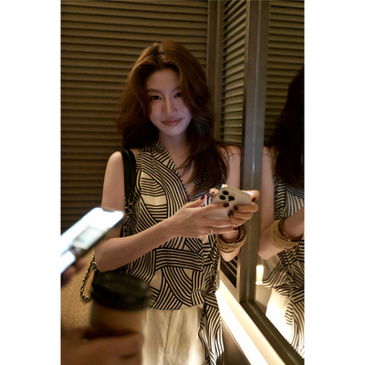 AloneSavor龙喜儿 桑蚕丝印花吊带背心女无袖设计感挂脖小衫K093
