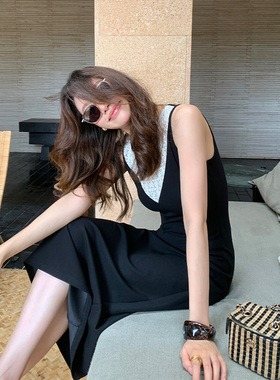 龍喜儿 裙子女夏季蕾丝拼接黑色连衣裙法式高级感气质撞色中长裙