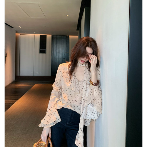 AloneSavor龙喜儿 法式氛围感波点印花衬衫荷叶边V领衬衣女K502