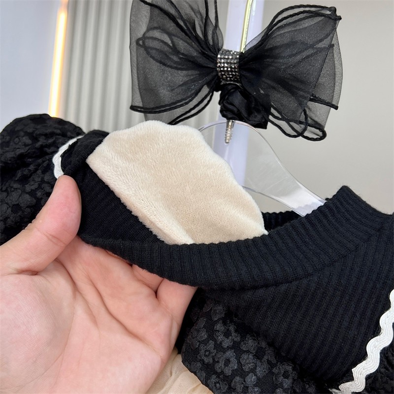 女童洋气蓬蓬网纱连衣裙2023冬季新款女宝宝加厚加绒拼接连衣裙子