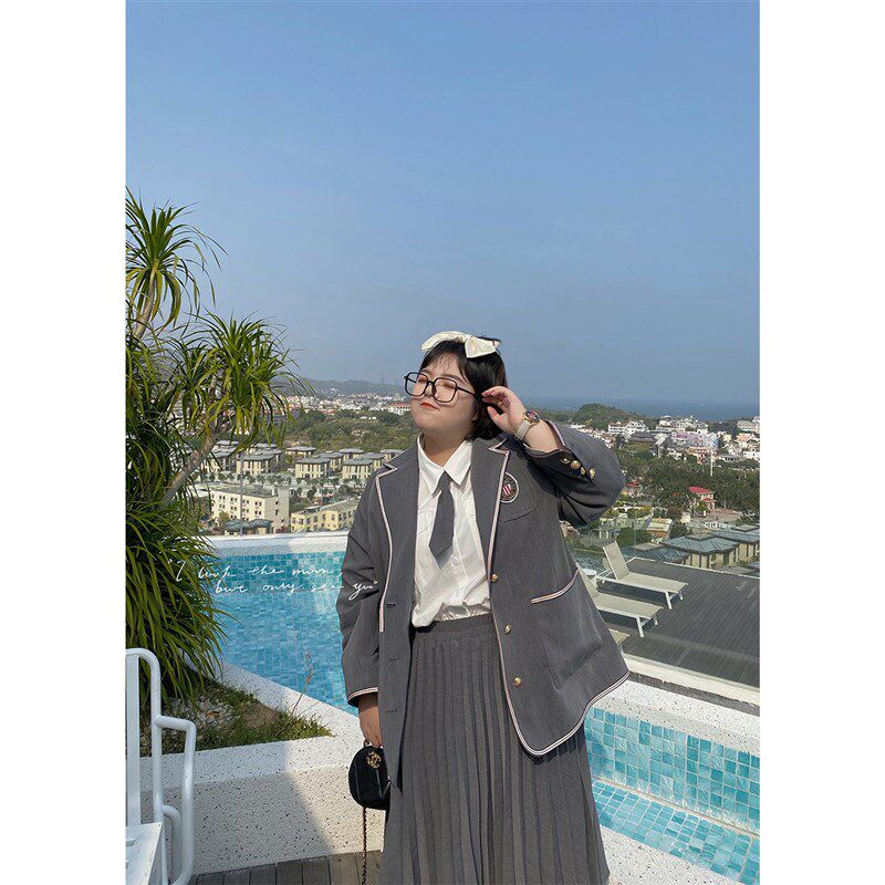 老章和小胖大码女装胖mm春套装学院风宽松西装外套短裙两件套装