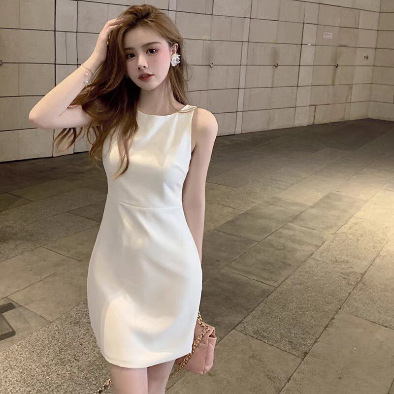 高级感轻熟风气质背心连衣裙女装夏季2024年新款短裙收腰包臀裙子