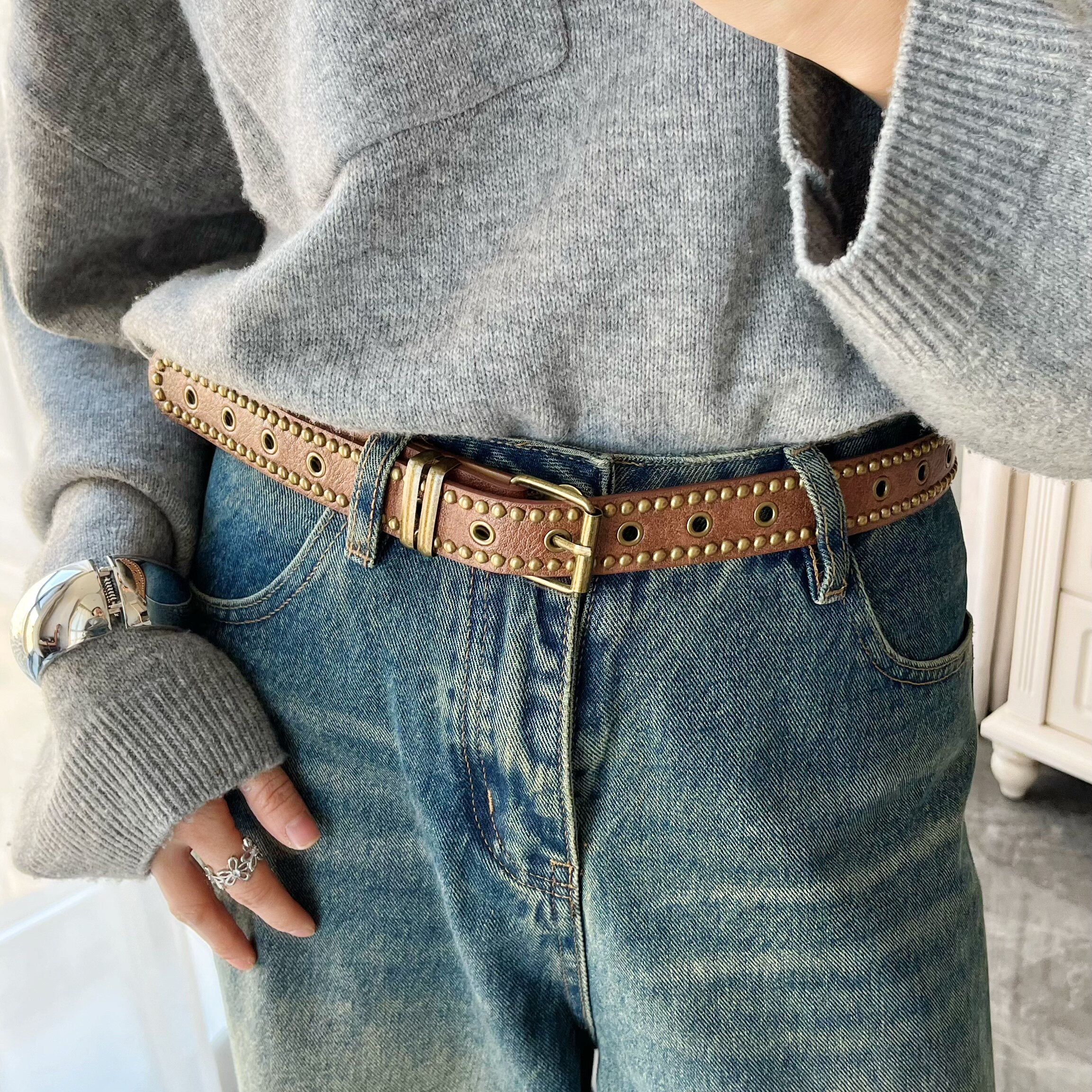 棕色古铜铆钉卡扣皮带女款配牛仔裤高级感毛衣腰带装饰腰间配饰品