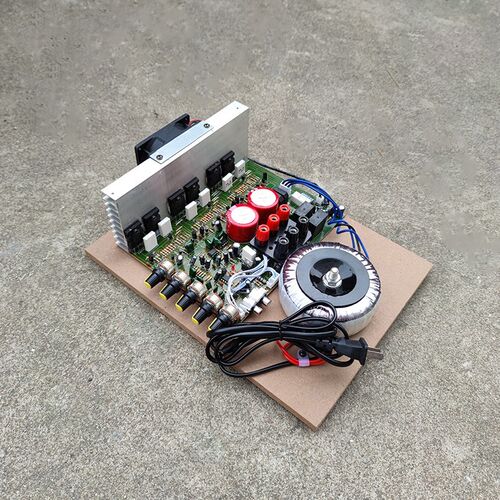 600W220V蓝牙重低音2.1声道功放 环牛3声道A1943VC5200功放板大功
