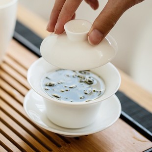 白瓷手工盖碗茶杯家用功夫茶具纯白薄胎大小号茶碗三才盖碗泡茶器