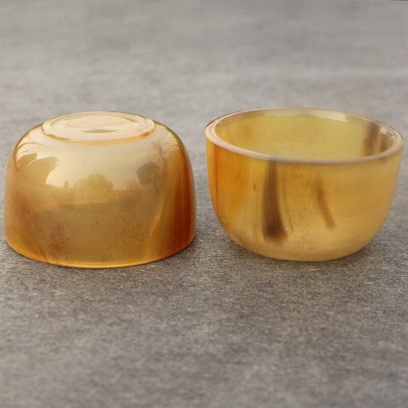 天然黄牛角碗 牛角洒杯子 特色文玩工艺品 小迷你洒杯 珍藏品
