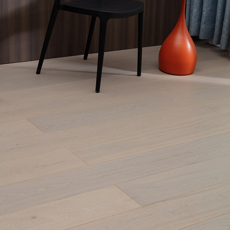 翘楚纯三层地板色橡木实木复合地暖锁扣家用NF环保.9米大板