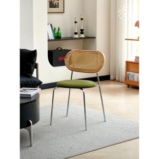 璨瑕中古风餐椅丝绒坐垫设计师家用小户型实木藤编靠背椅子月圆椅