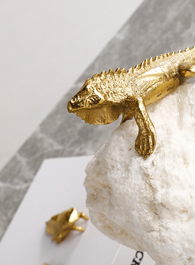 新中式摆件家居饰品天然水晶石黄铜蜥蜴办公室客厅电视柜玄关装饰
