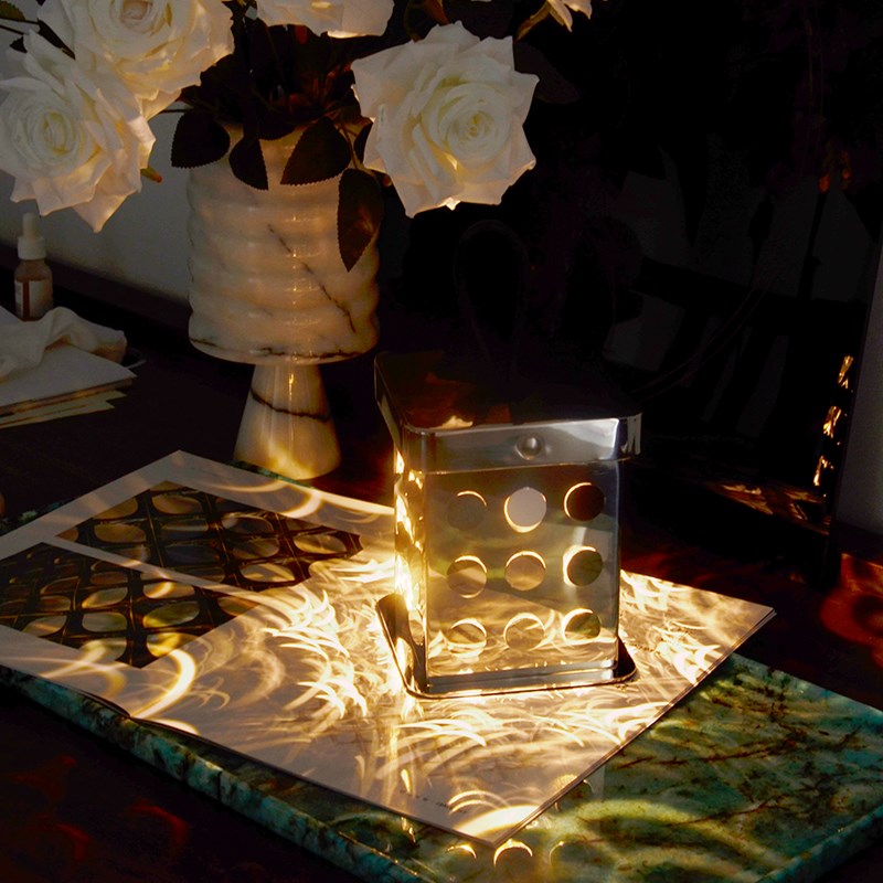 设计感充电台灯氛围感卧室床头小夜灯创意礼物送女生闺蜜生日礼品