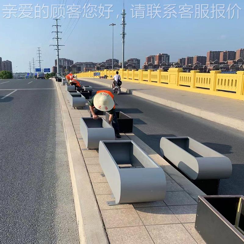 厂家直供户不外PVC花箱花盆钢道锈路护栏离带隔组合景观花139坛花