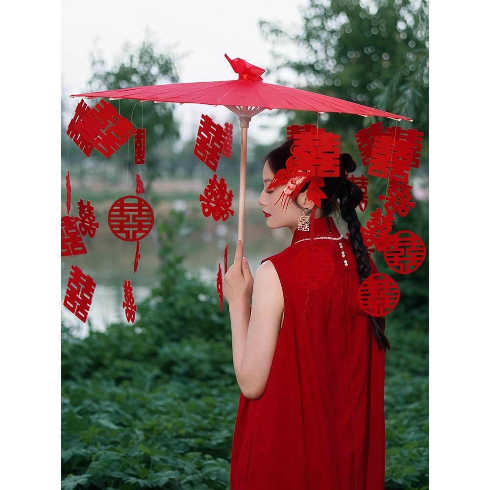 喜庆伞，婚纱礼服，婚纱照道具，红色雨伞，新娘中国风绣河旗袍迎,节庆用品/礼品,婚房装扮用品,淘宝优惠券,粉丝福利购,淘宝优惠卷