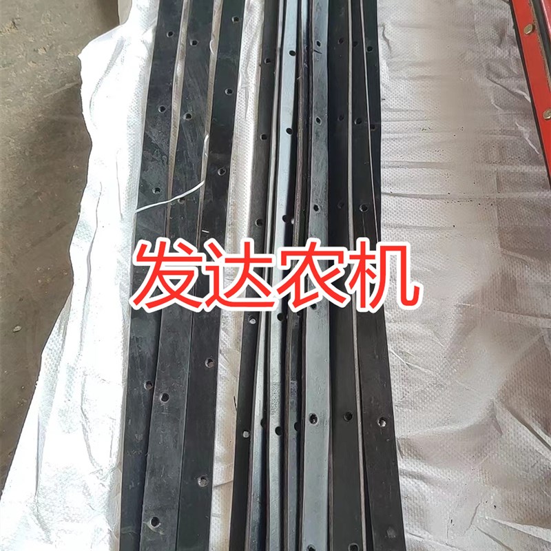 英虎玉米收割机配件 胶皮 剥皮辊 扒皮辊  抛送辊胶条
