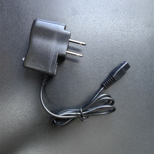 牛王A2Q2A71Q13A9Q7 Q5 F5 Q6Q17LED探照灯双插孔扁插手提充电器