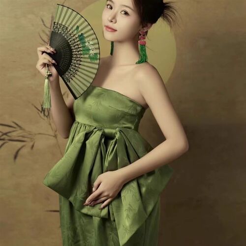 影楼摄影新款孕妇拍照服装新中式复古抹胸裙孕妈个人拍照写真服装