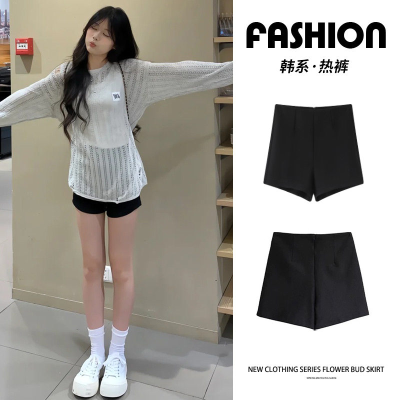 韩式黑色西装短裤女2026冬新款时尚百搭慵懒紧身修身外穿打底靴裤
