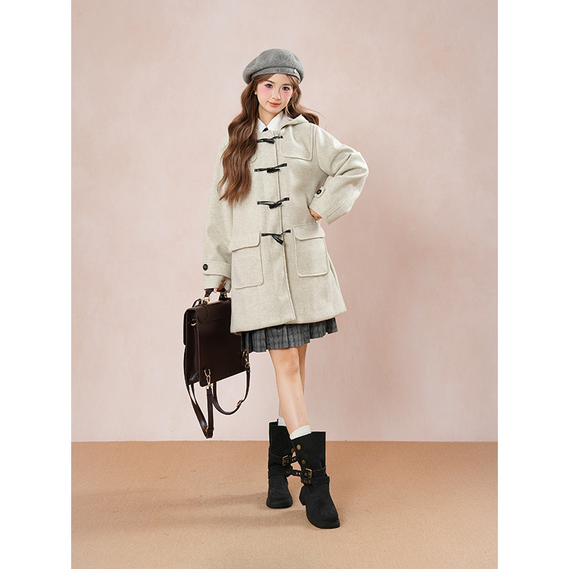 日系古早感牛角扣大衣女秋季新款简约百搭宽松休闲学院风毛呢外套