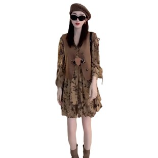 时尚洋气坎袖马甲长袖连衣裙两件套女2024秋季新款碎花宽松裙叠穿