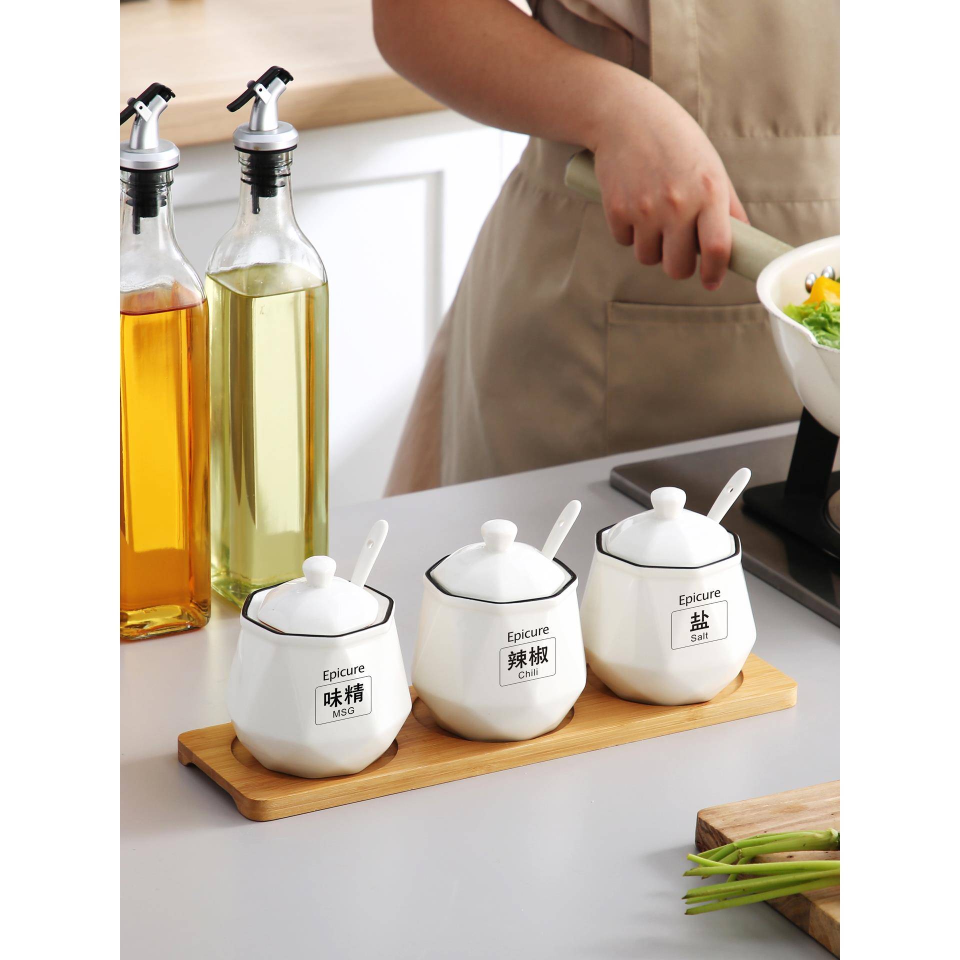 厨房纯白陶瓷调料罐调味瓶罐家用调味罐组合套装釉下彩调料盒盐罐