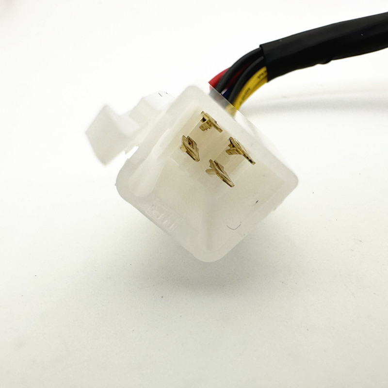 007/009电动车大灯LED射灯一分二2.8mm4P一拖二1分2改装接插头