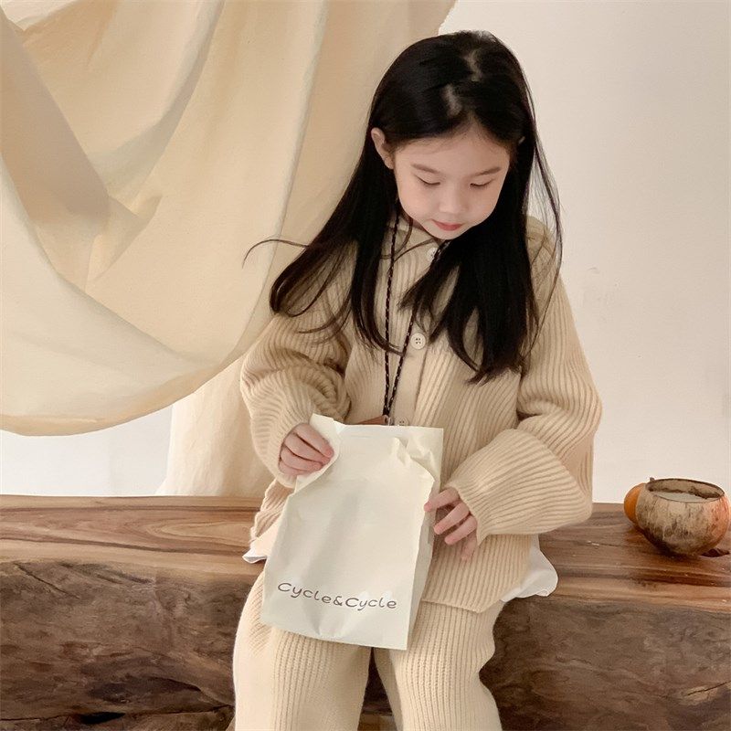 女童针织套装秋冬新款洋气毛衣连帽外套直筒长裤宝宝加厚两件套潮