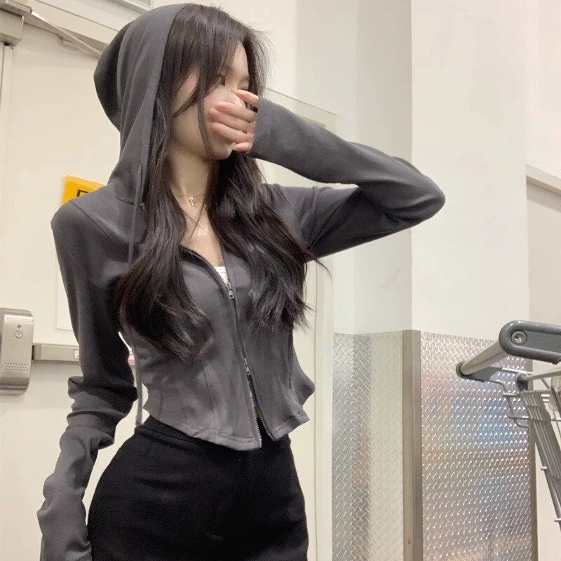 美式短款辣妹小上衣女初秋新款小个子修身别致双链头独特开衫外套