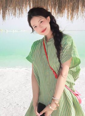 欢简韵复古绿色条纹短袖衬衫女夏季新款设计感小众宽松中长款上衣