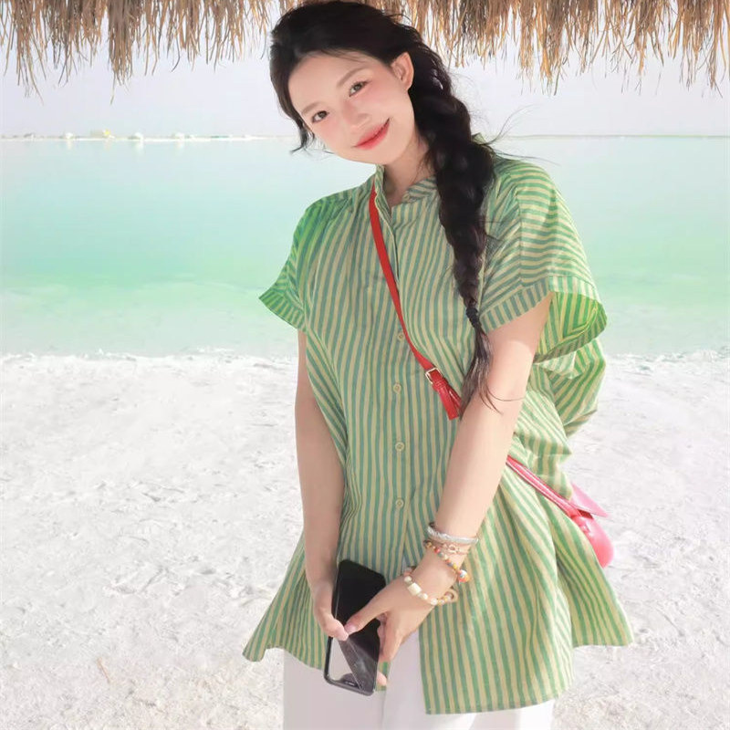 设计感绿色条纹宽松中长款上衣