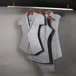 简约衣帽间毛毡衣服道具软装 全屋定制展厅陈列饰品衣柜衣模型摆件