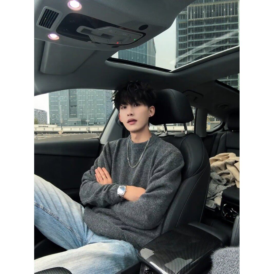 人夫感深灰色圆领毛衣男秋冬高级感痞帅内搭打底衫美式覆古针织衫