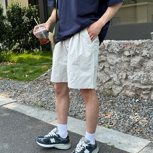 暗物质米色松紧腰速干短裤男生夏季2025新款五分裤子外穿休闲薄款