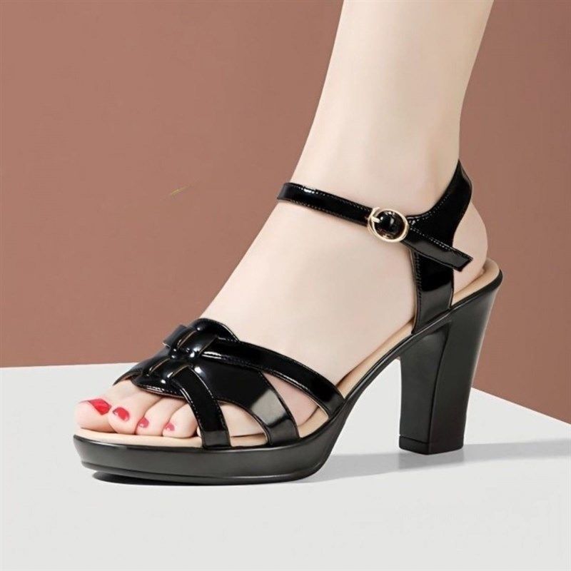 中跟鱼嘴凉鞋女2024年夏季新款高跟粗跟一字扣露趾防水台大码凉鞋