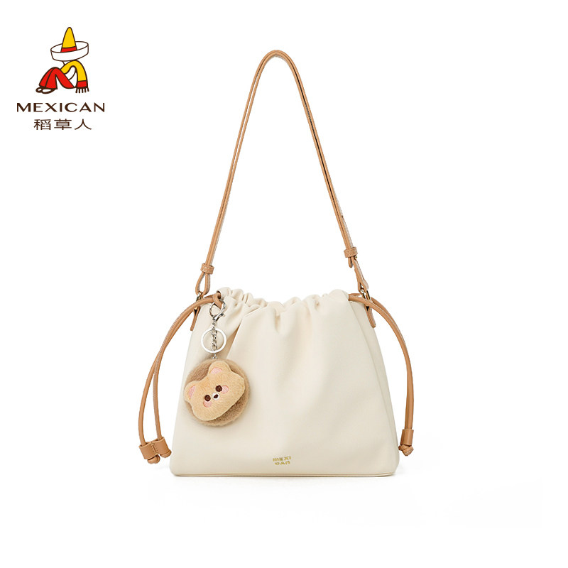 稻草人包包女新款斜挎包大容量通勤水桶包春夏百搭上班杂物包女包