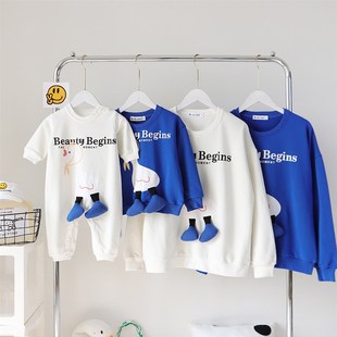 特别的亲子装秋款厚T恤一家三口2023新款立体卡通婴儿纯棉长袖外