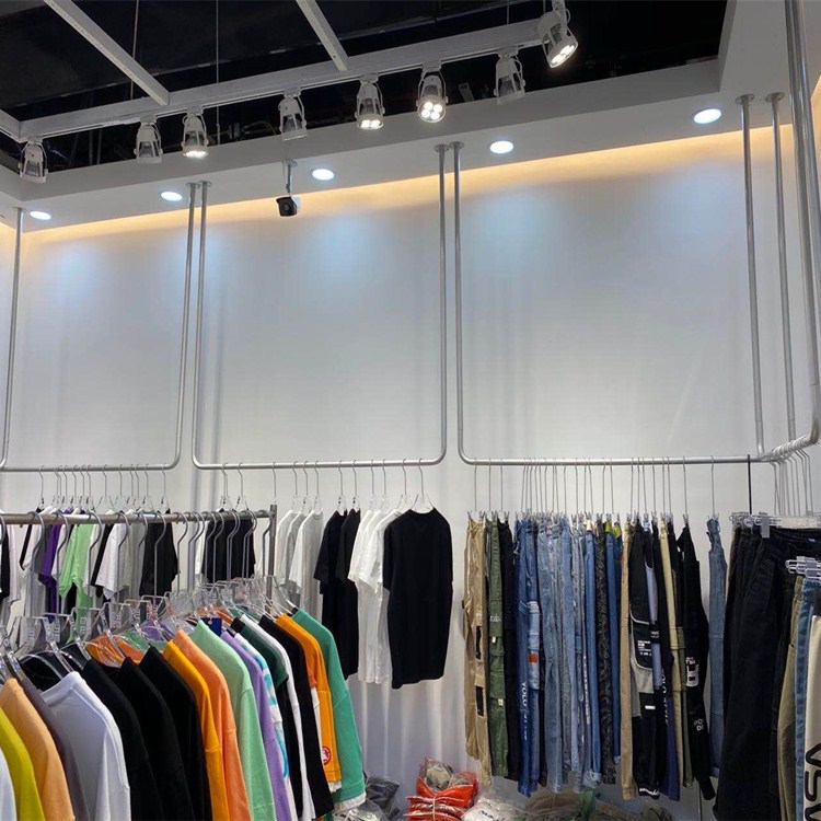 男服装店展示架银色铁艺侧挂货架上墙吊顶陈列架悬挂衣架婚纱吊架