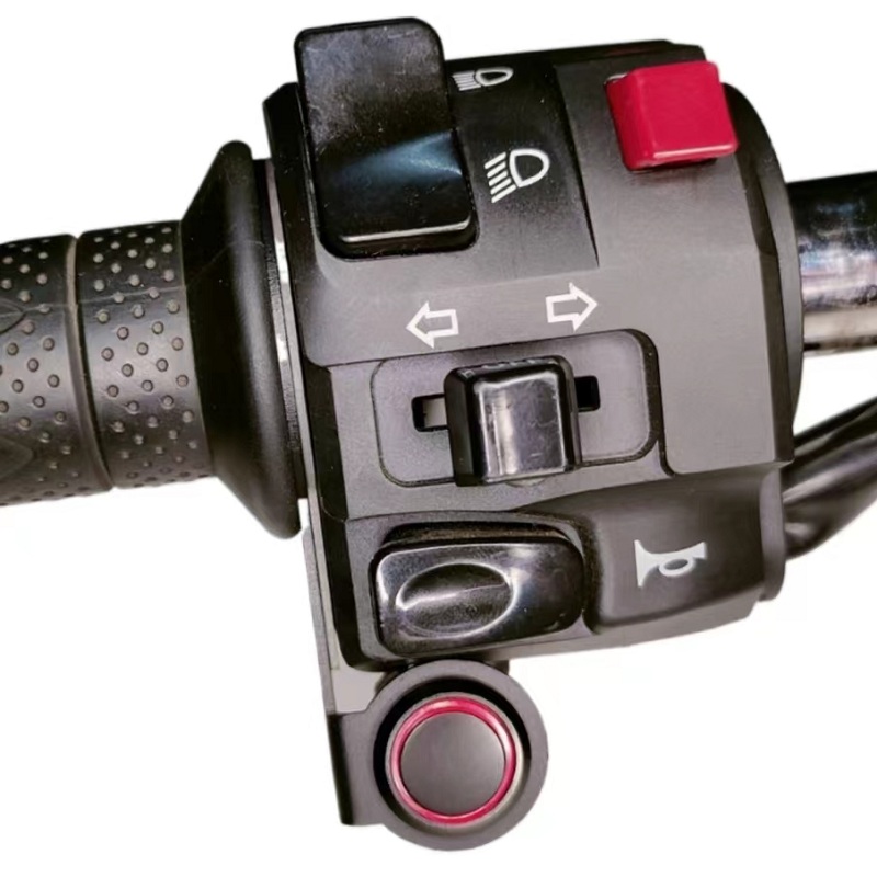 摩托车踏板大灯射灯双闪喇叭按钮改装手把防水电动车开关支架总成