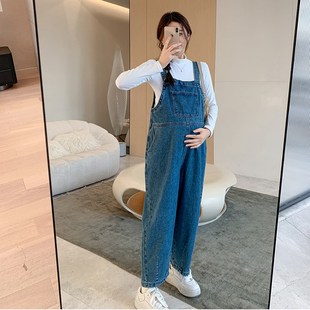 孕妇牛仔背带裤套装春秋款女2024新款洋气减龄秋季小个子孕妇裤