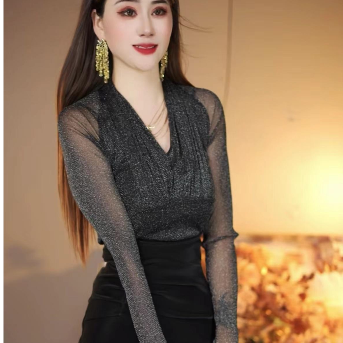 张1067亮丝网纱打底衫女春秋内搭新款收腰显瘦时尚别致性感小衫