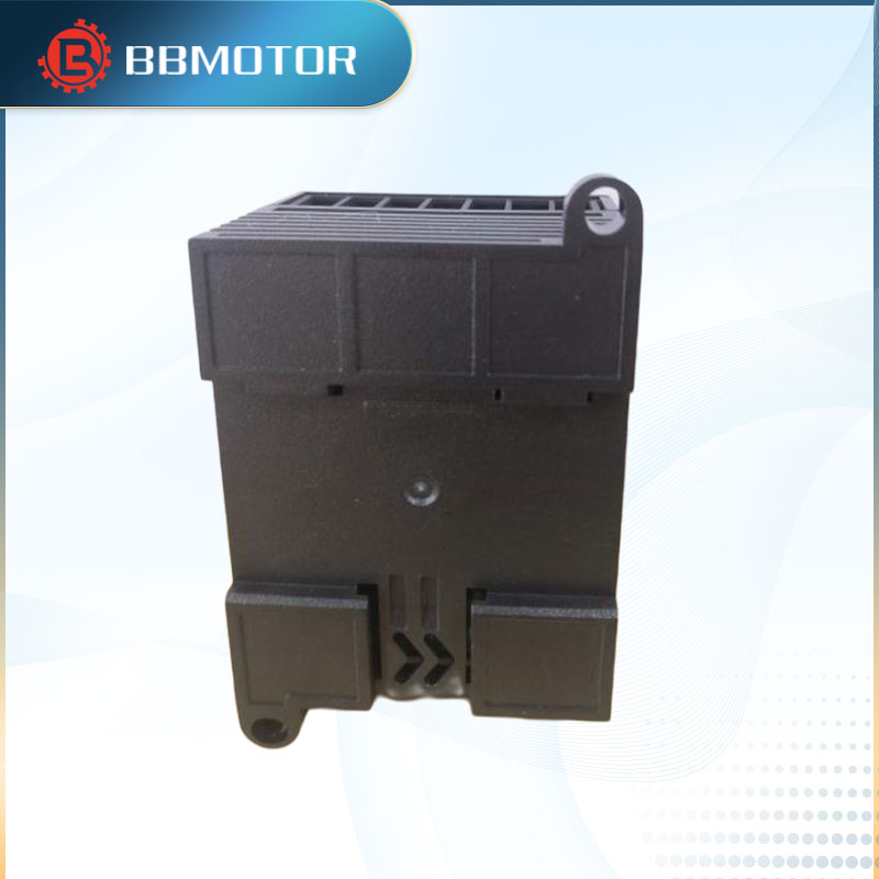 棒棒单相220V内置交流调速器数显正反转减速电机SK200E系列模拟量