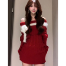 甜美一字肩蝴蝶结大翻领红色连衣裙女新款 氛围感宽松显瘦针织短裙