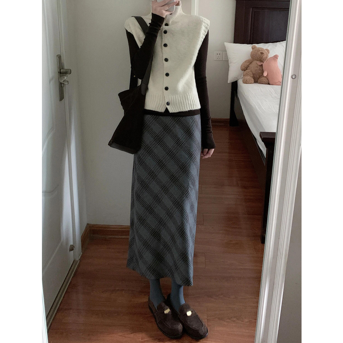 韩系松弛感高领叠穿针织马甲背心女2026春季新款修身坎肩无袖上衣,女装/女士精品,马夹,淘宝优惠券,粉丝福利购,淘宝优惠卷