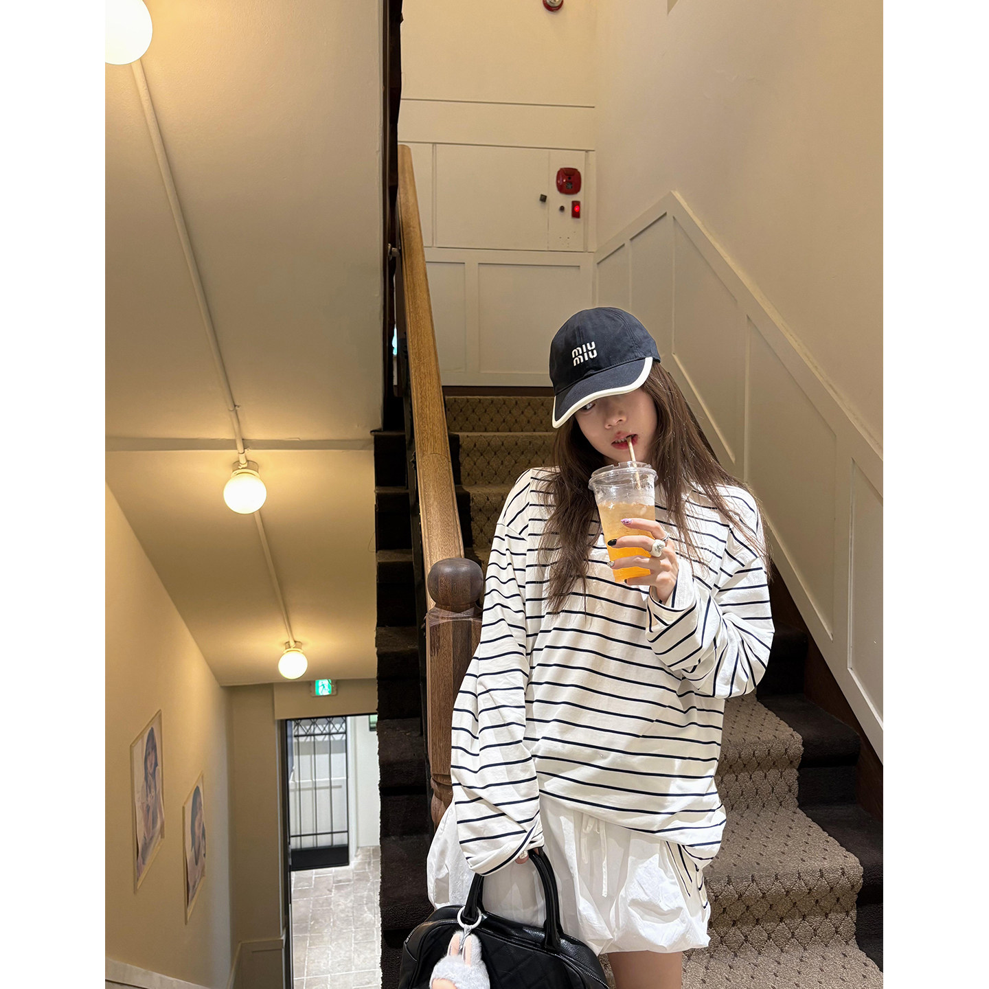 复古气质松弛感黑白条纹长袖T恤女2026年新款减龄感宽松百搭上衣,女装/女士精品,T恤,淘宝优惠券,粉丝福利购,淘宝优惠卷