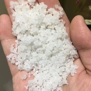 融雪剂工业盐社区道路化冰剂环保除雪水管软化防冻剂粗盐颗粒