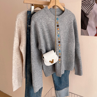 秋冬灰色毛衣开衫女款2025新款外套高级感针织衫加厚小个子彩扣春
